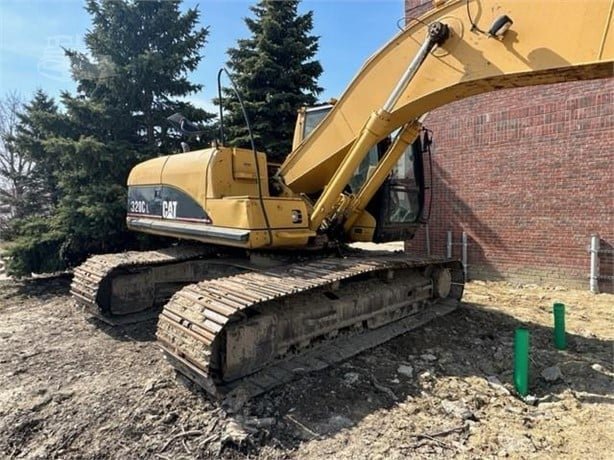 2007-Caterpillar-320CL-1.jpeg