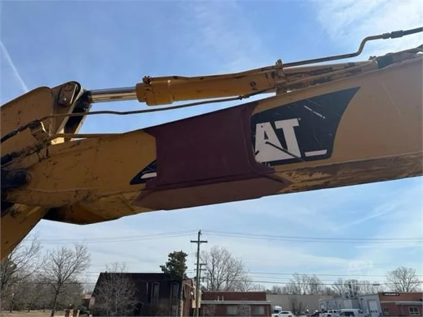 2007-Caterpillar-320CL-4.webp