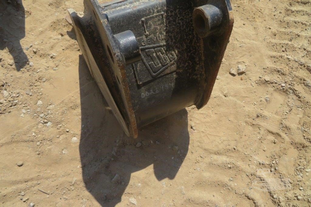 2022-JCB-1CXT-8.jpeg