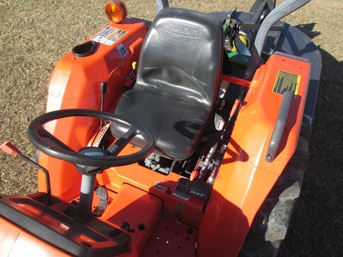 Kubota-L2800-Tractor_8.jpg