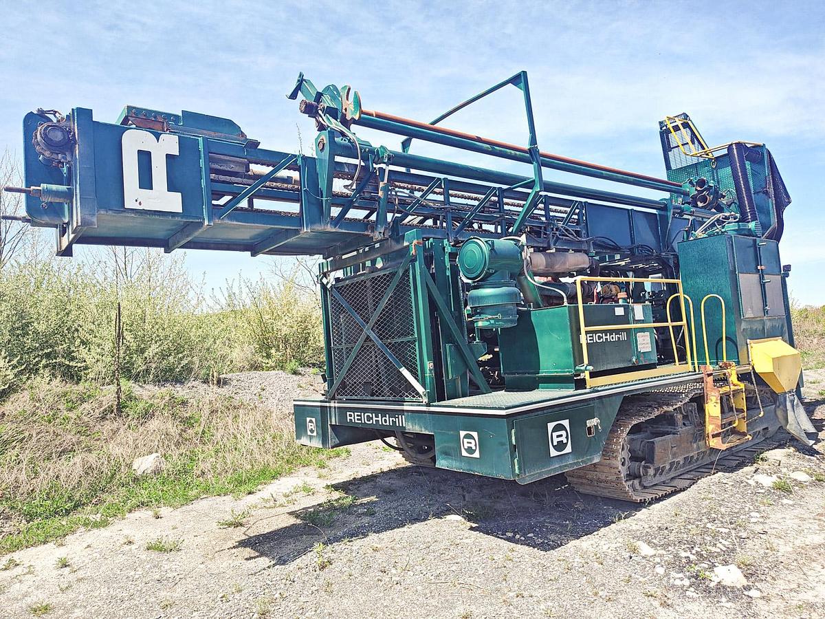 large-used-1995-reichdrill-650-drill-rig (13)